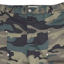 Load image into Gallery viewer, SAMPLE DOUBLE THIGH SHORTS 14" CAMO (36)