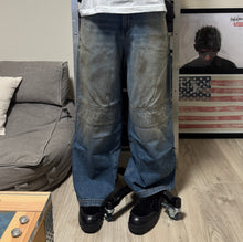 Load image into Gallery viewer, SAMPLE WIDE LEG RAVE DENIM MUD WASHED (33)
