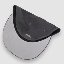 Load image into Gallery viewer, LEON 2 NEW ERA FITTED HAT (DARK GREY)
