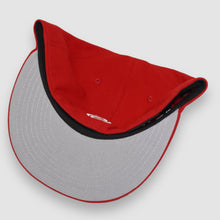 Load image into Gallery viewer, LEON 2 NEW ERA FITTED HAT (RED)
