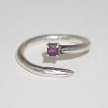 Load image into Gallery viewer, 925 SILVER PHILLIPS RING (AMETHYST)
