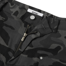 Load image into Gallery viewer, DOUBLE THIGH SHORTS 14&quot; (CAMO)
