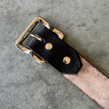 Load image into Gallery viewer, 50'S STYLE STUDDED BELT (29.5")
