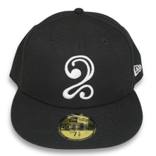 Load image into Gallery viewer, LEON 2 NEW ERA FITTED HAT (BLACK)
