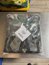 Load image into Gallery viewer, KATSEYE DANIELA HOODIE (SMALL)
