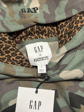 Load image into Gallery viewer, KATSEYE DANIELA HOODIE (SMALL)
