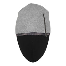 Load image into Gallery viewer, ZIPPER BEANIE (GREY/PLAID)
